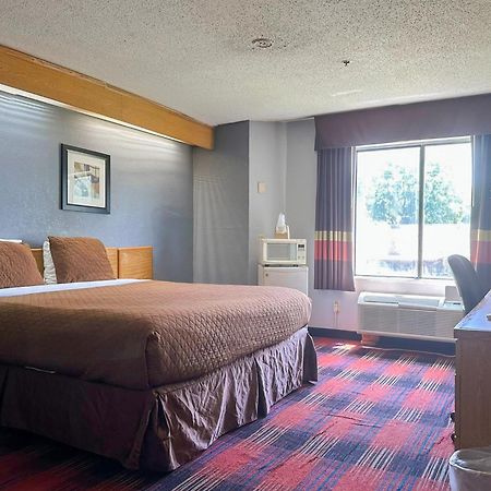 Classic Inn By Oyo I- 240 Near Memphis Airport المظهر الخارجي الصورة